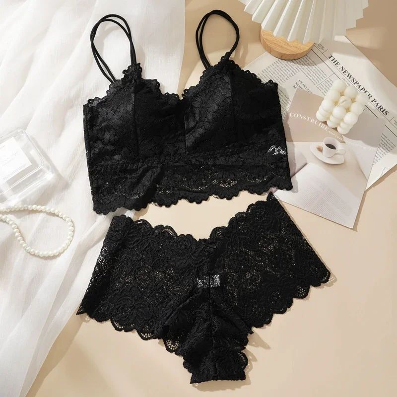 Conjunto Lingerie Rendado com Top e Calcinha
